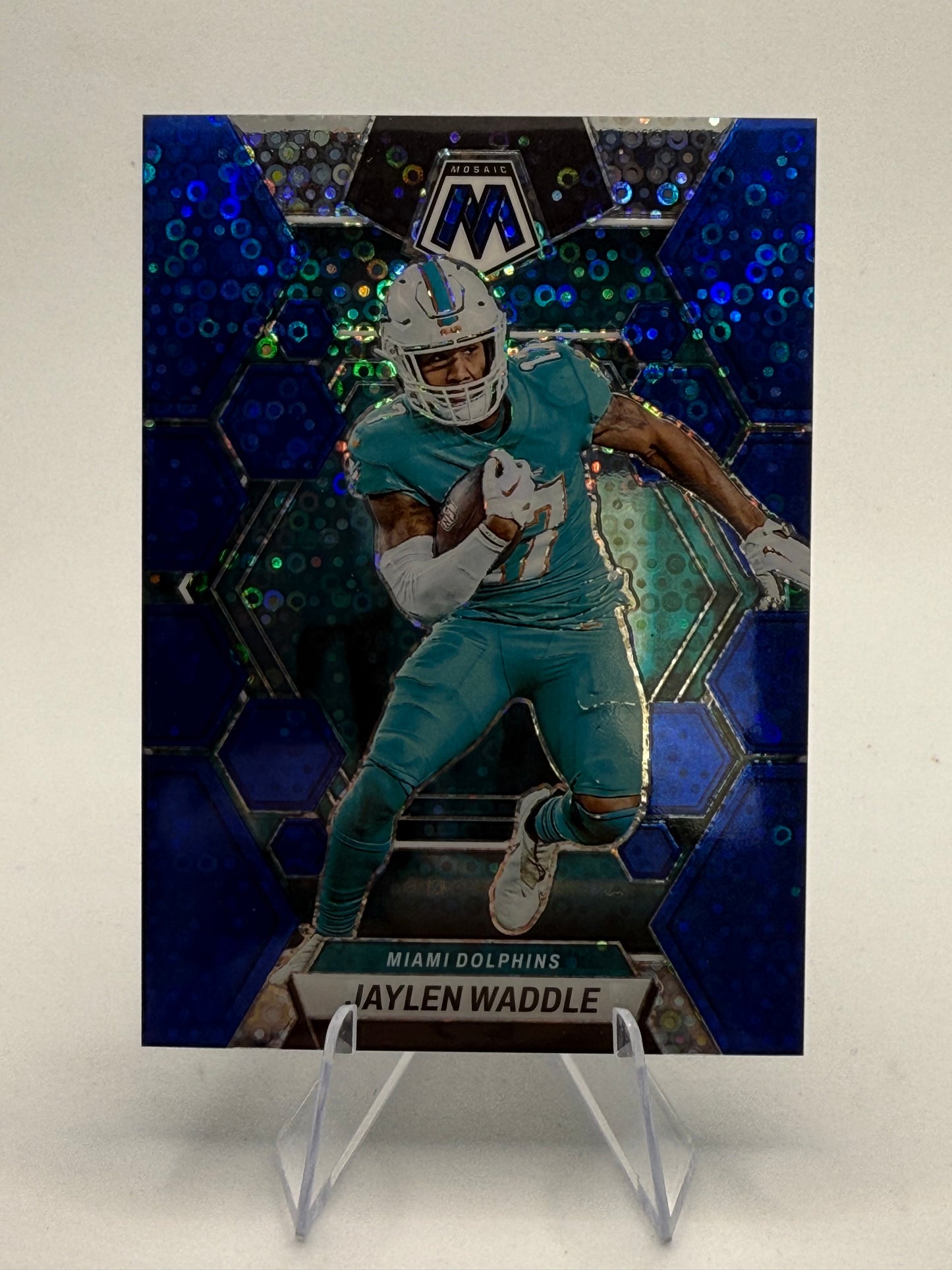 2023 Mosaic Jaylen Waddle No.145 01/75 Blue No Huddle Prizm