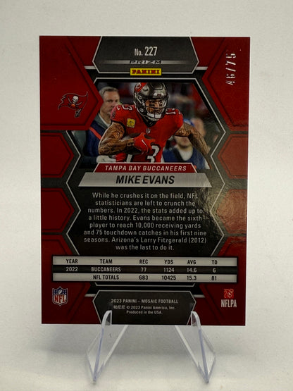 2023 Mosaic Mike Evans No.227 46/75 Blue Disco Prizm